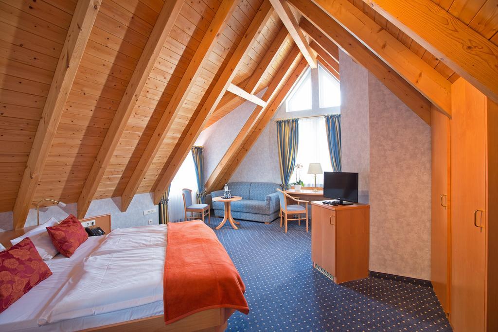Hotel Post Jungingen Szoba fotó
